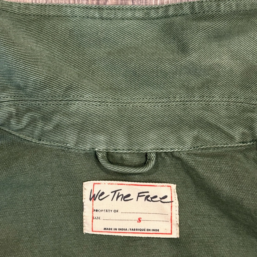 We The Free, Olive Green Jacket Size S Looks Awesome, Super Chill Look🔥$49